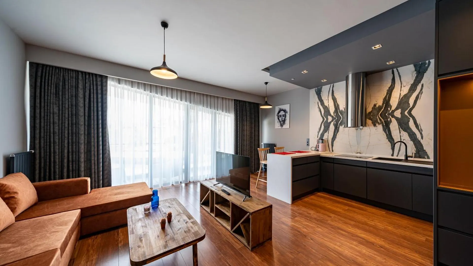 Classy Residence In Beyoglu, Pool - Gym - Garage Istanbul Apartment