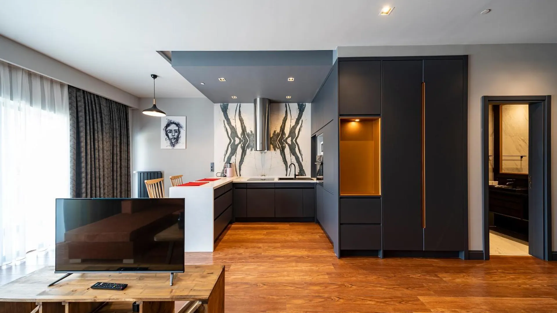 Apartment Classy Residence In Beyoglu, Pool - Gym - Garage Istanbul